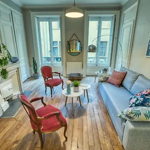 Le Boudoir Vieux Lyon-fourviere 4 Pers Apartment Lyon